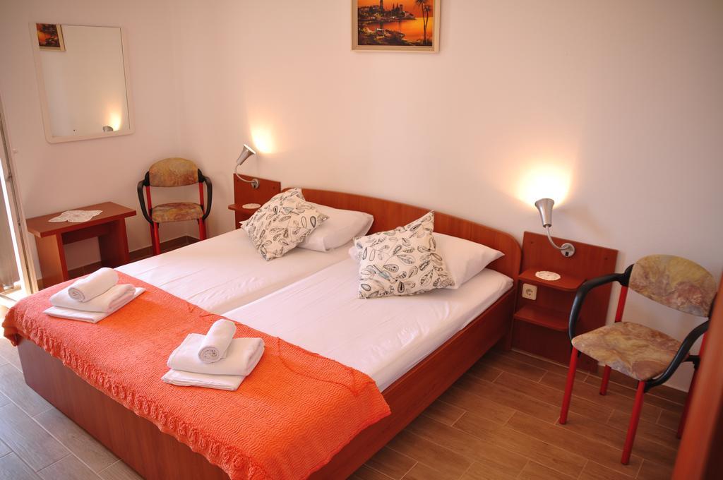 Guest House Stefica Hvar Town Exteriör bild